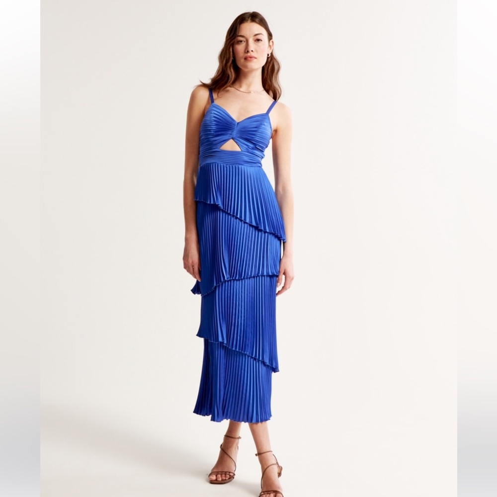 Abercrombie Giselle Pleated Tiered Maxi Dress